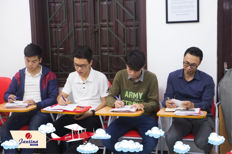 khai giảng tại jaxtina chiến thắng