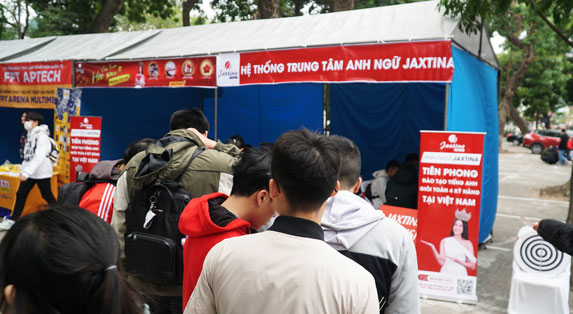 chào tân sinh viên