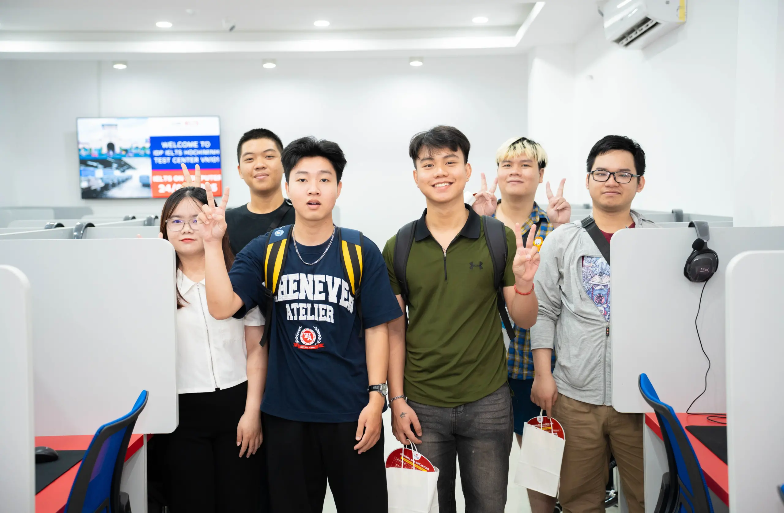 Hoàng Phúc Chinh Phục 8.0 IELTS Chỉ Sau 3 Tháng Học Tại Jaxtina IELTS