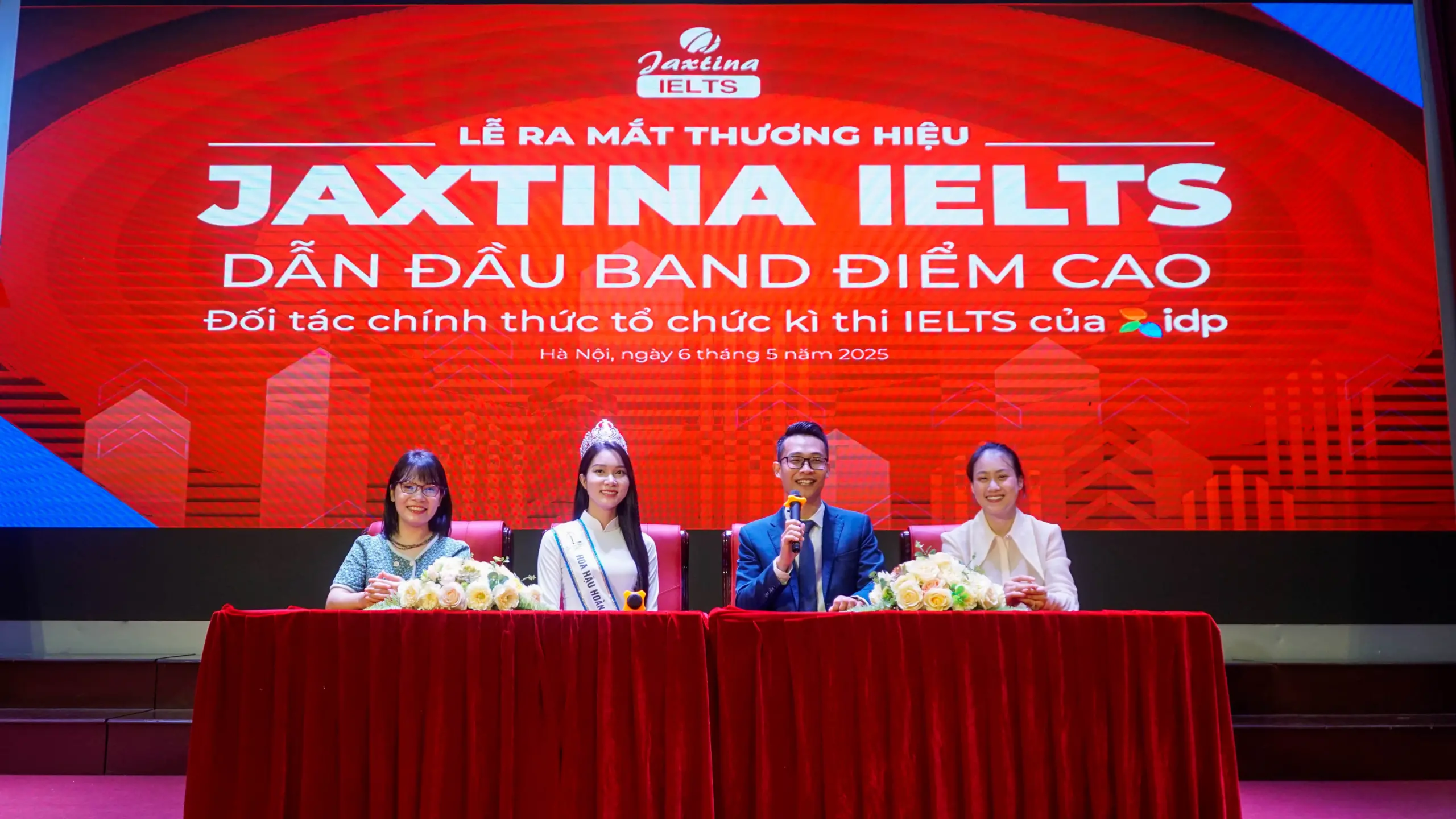 Jaxtina ra mắt thương hiệu Jaxtina IELTS: Khẳng định cam kết “chắc suất vào đại học” với band điểm 7.5+